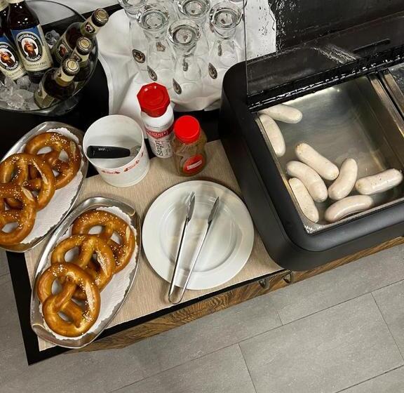 בית מלון כפרי Gasthof Kristall   Themenfrühstück