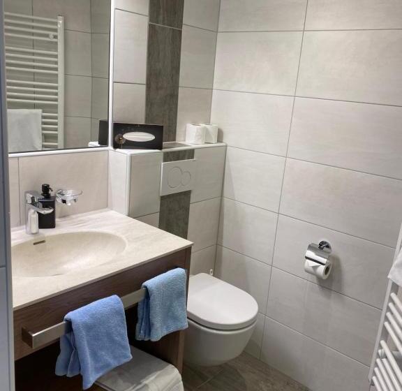 בית מלון כפרי Gasthof Kristall   Themenfrühstück