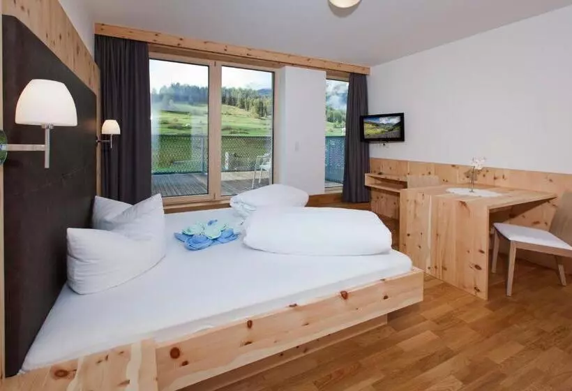 فندق Gasthof Kristall   Themenfrühstück