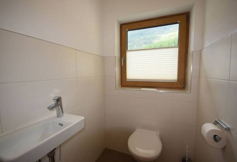 בית מלון כפרי Haus Romana