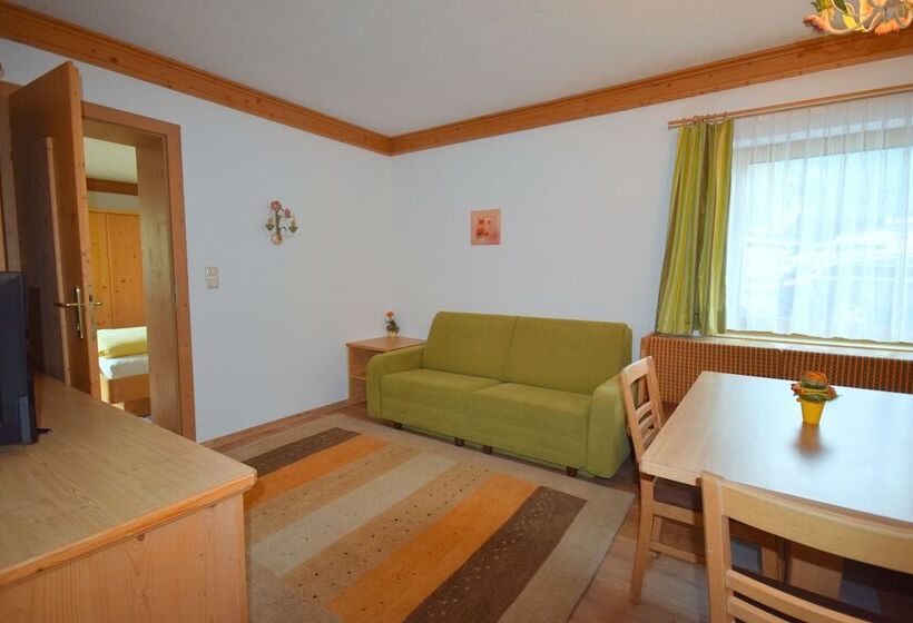 בית מלון כפרי Haus Romana