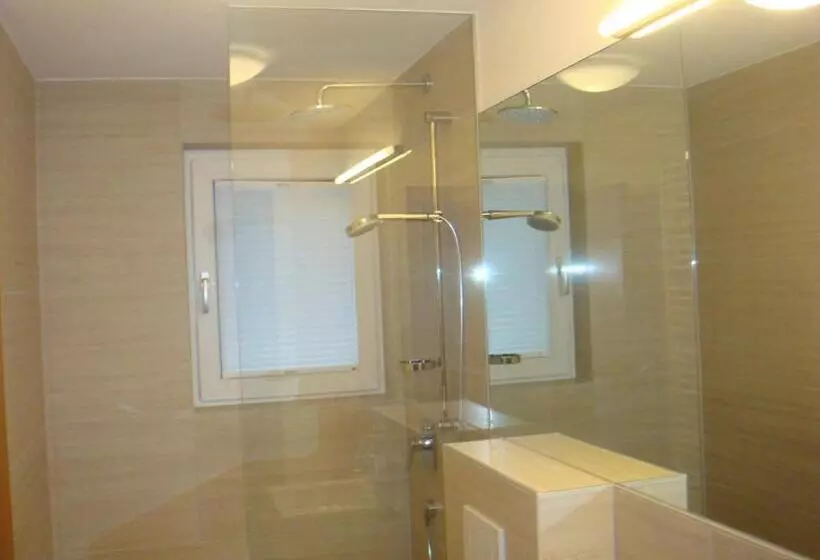 Отель Haus Schuchter