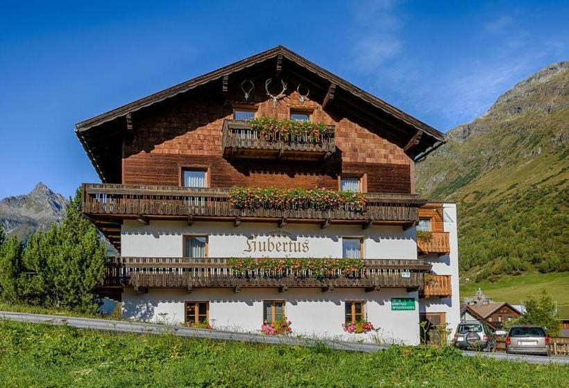 ホテル Haus Hubertus