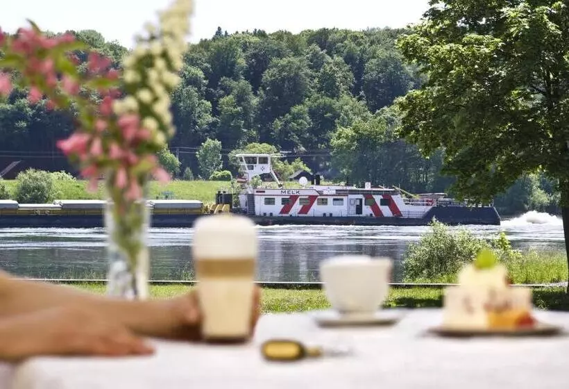 ホテル Landgasthof Zur Schönen Wienerin