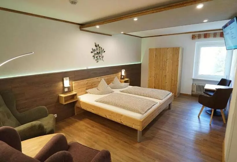 ホテル Pension Tyrol