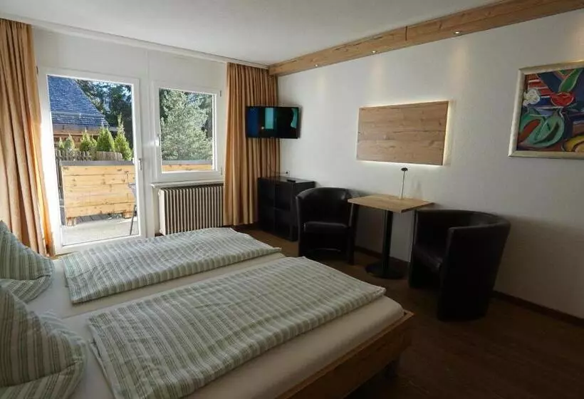 ホテル Pension Tyrol