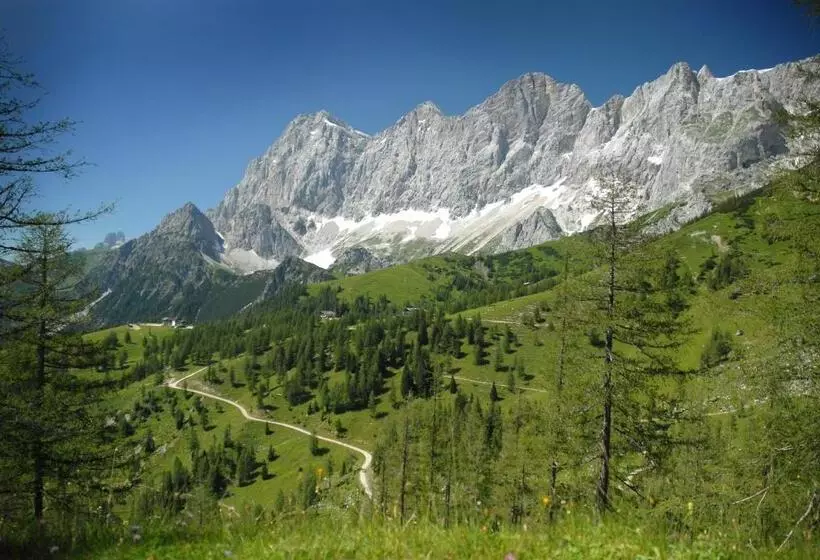 ホテル Ramsaueralm