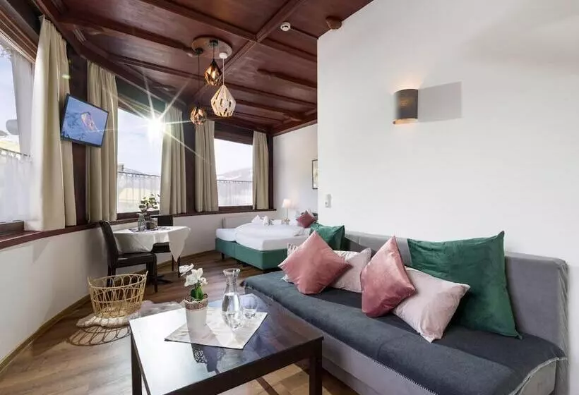 Pension Gasthof Restaurant Waldcafé