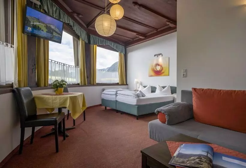 Pension Gasthof Restaurant Waldcafé