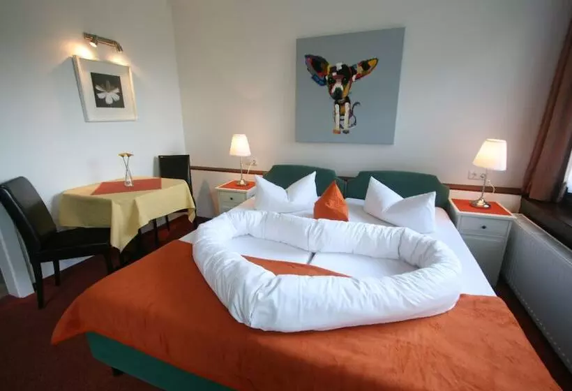 Pension Gasthof Restaurant Waldcafé