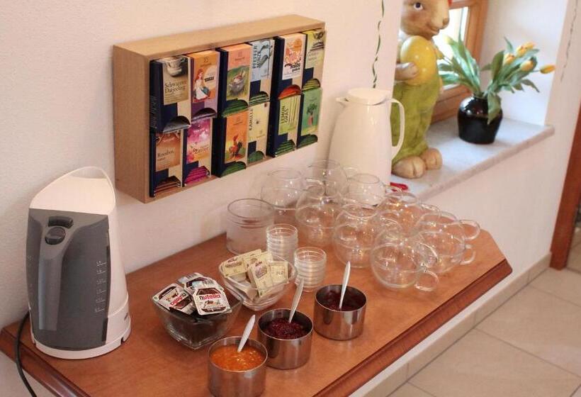 Bed and Breakfast Bauernhofpension Herzog Zu Laah