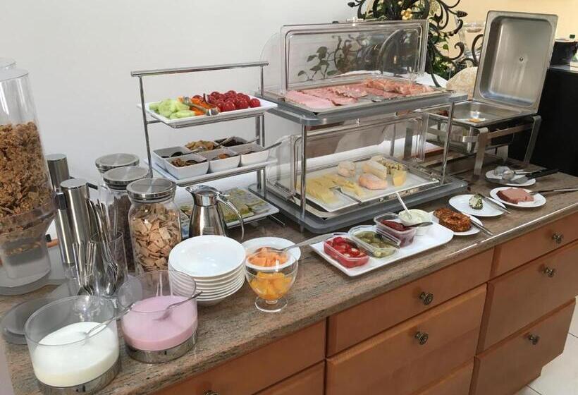 Bed and Breakfast Bauernhofpension Herzog Zu Laah