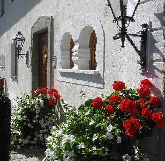 Bed and Breakfast Bauernhofpension Herzog Zu Laah