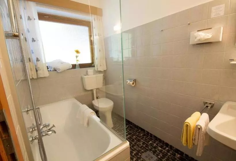 Bed and Breakfast Garni Sonnblick