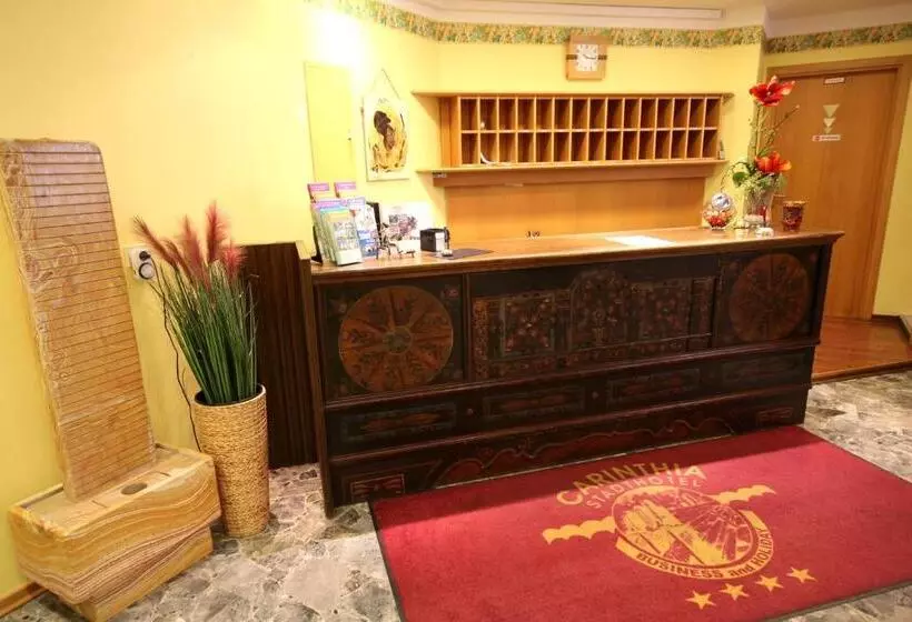 酒店 Carinthia Stadt