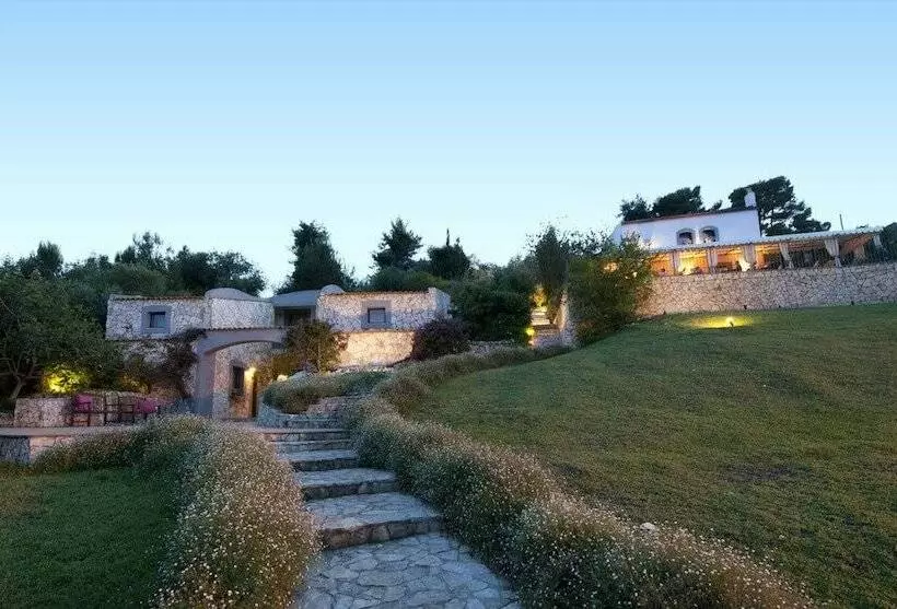 Отель Masseria La Chiusa Delle More