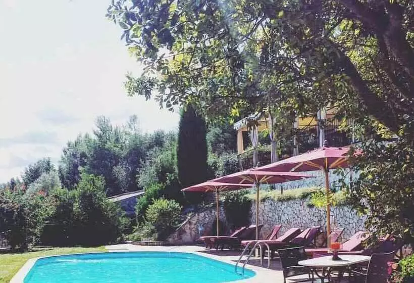 Отель Masseria La Chiusa Delle More