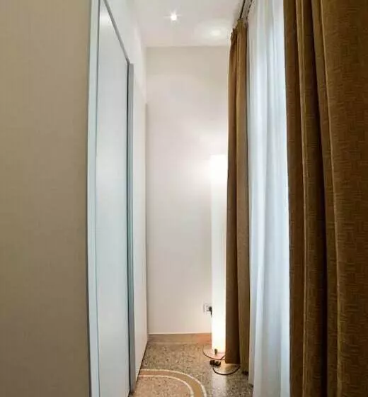 Hotel Town House Cavour