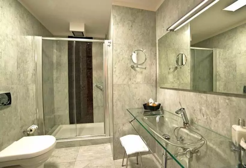 Hotel Town House Cavour