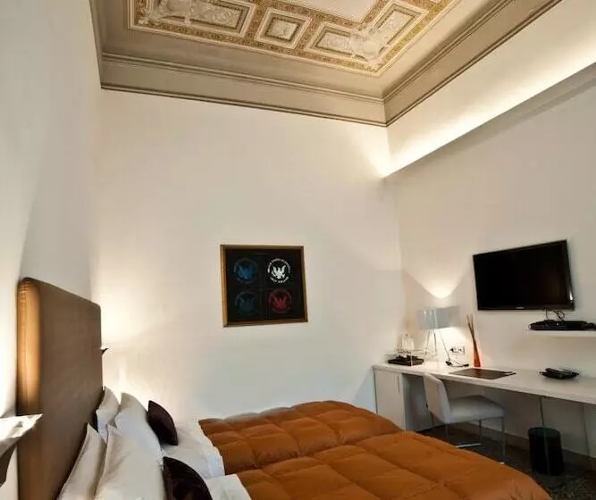 Hotel Town House Cavour