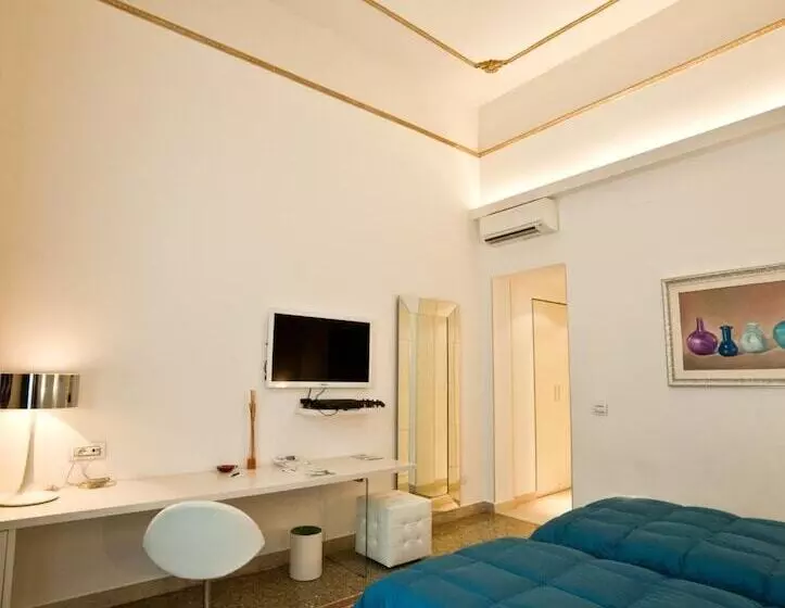 Hotel Town House Cavour