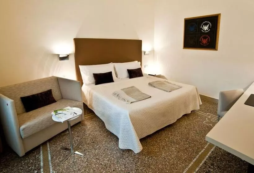 Hotel Town House Cavour