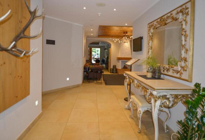 Residence Hotel Alpinum