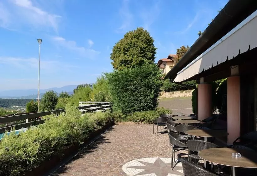 ホテル Albergo Alla Pineta