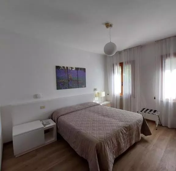 ホテル Albergo Alla Pineta