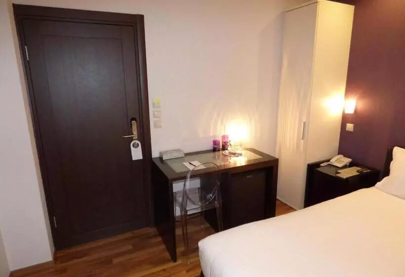 Hotelli Athens Habitat