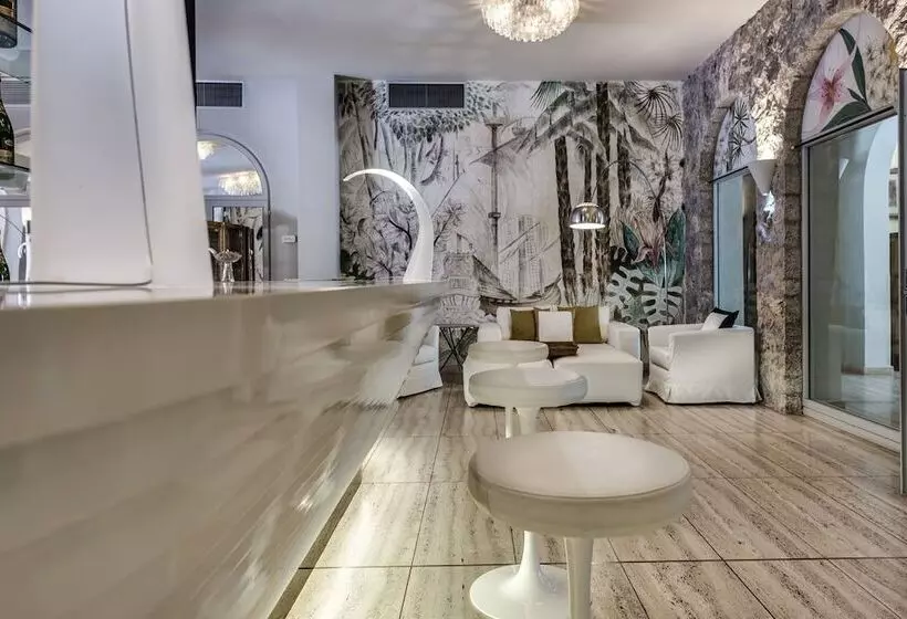 Augustus Hotel & Resort