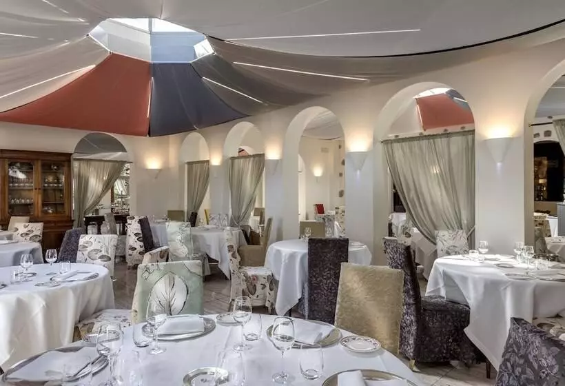 Augustus Hotel & Resort