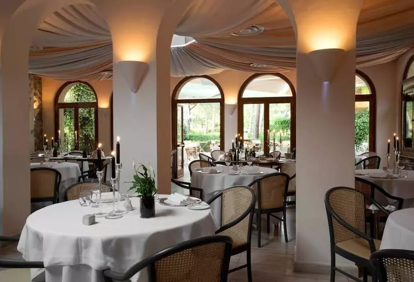 Augustus Hotel & Resort