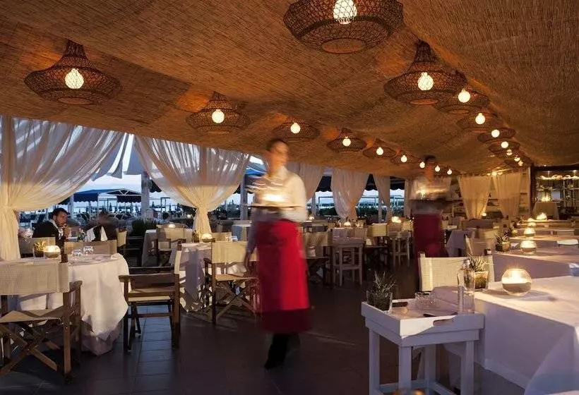 Augustus Hotel & Resort