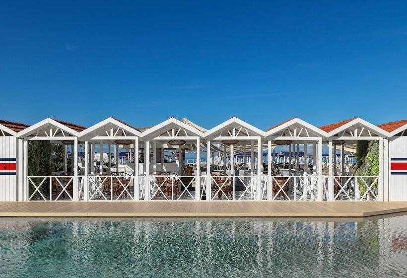 Augustus Hotel & Resort