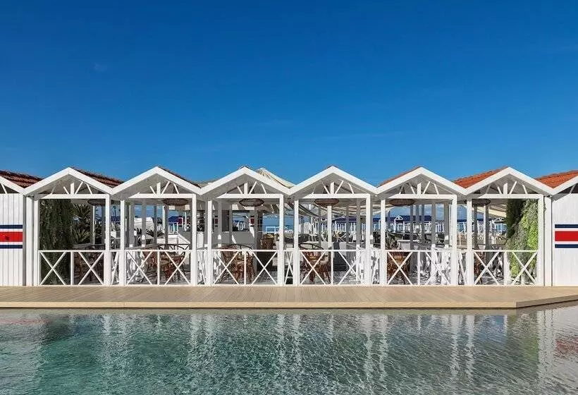 Augustus Hotel & Resort