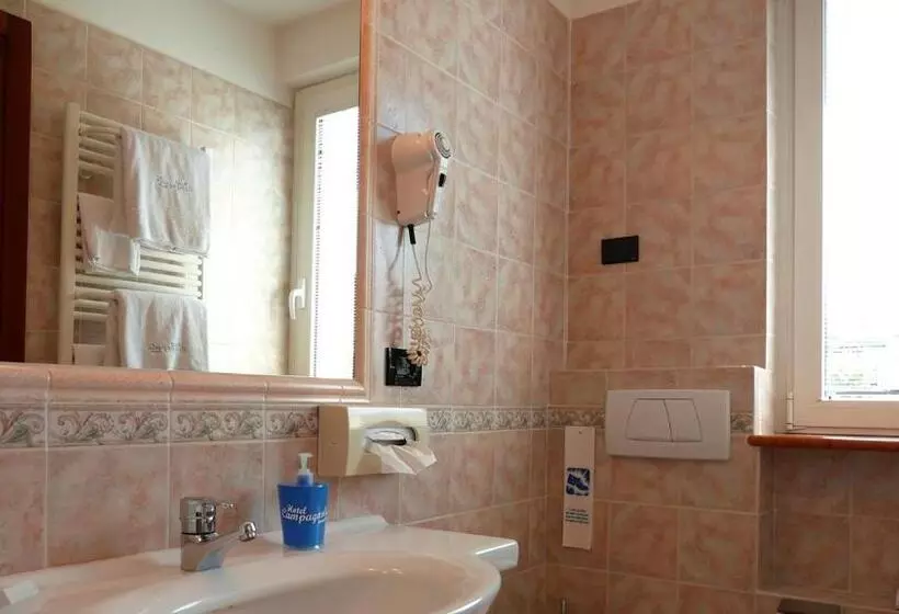هتل Campagnola