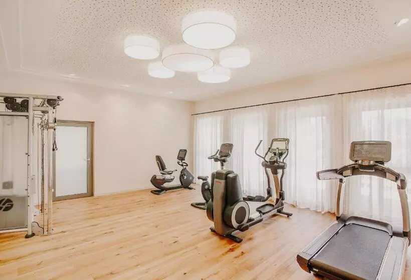 Отель Der Eisvogel Wellness & Genuss