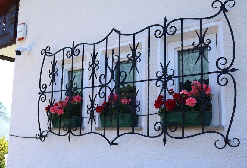 בית מלון כפרי Guesthouse Pension Grafenstein