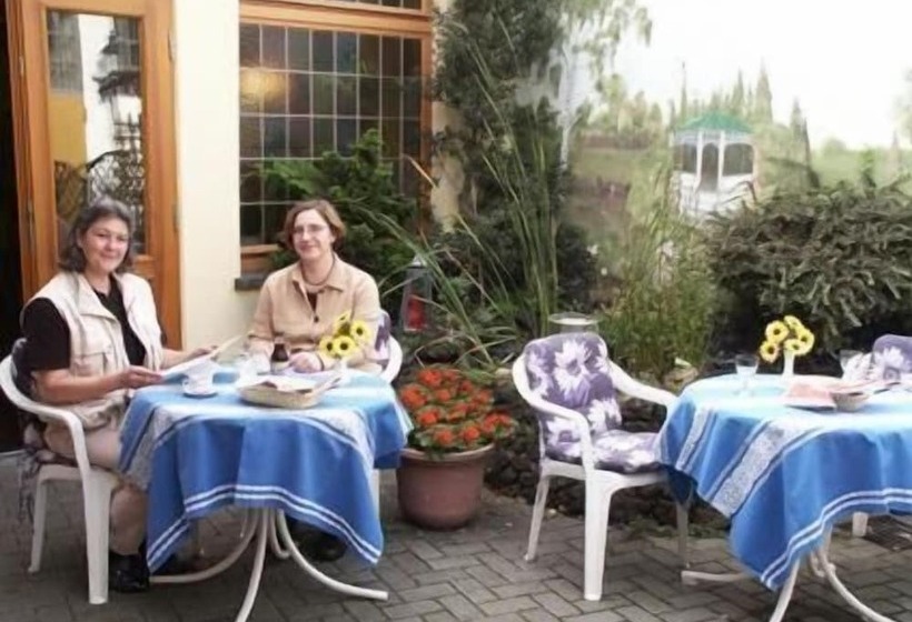 Отель Niederée