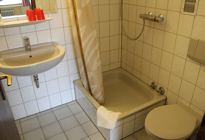 Отель Niederée