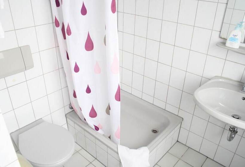 Отель Niederée