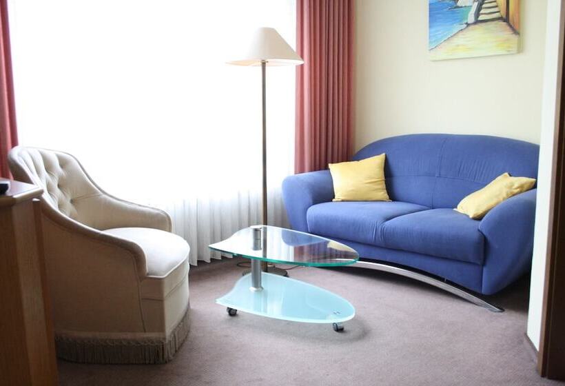 Отель Niederée