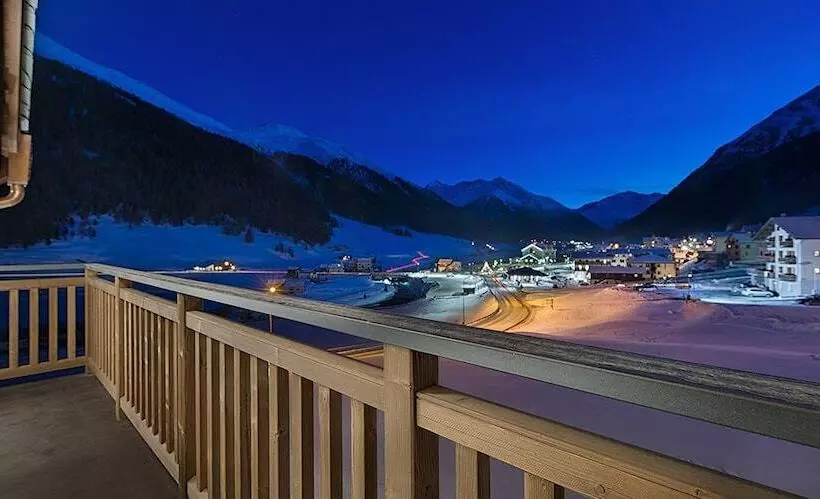 Отель Sporting Family Hospitality