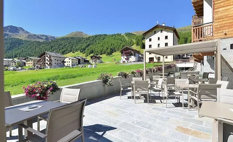 Отель Sporting Family Hospitality