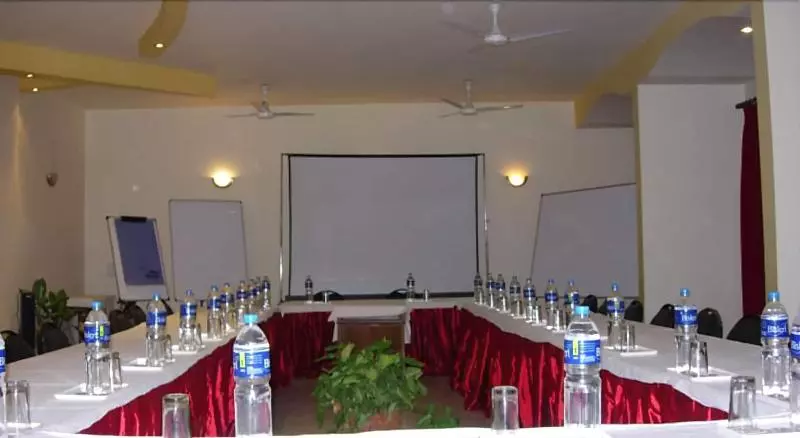 호텔 The Maple Leaf Dlf Cyber City