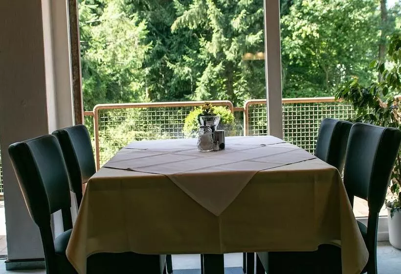 צימר Haus Am Wasserfall