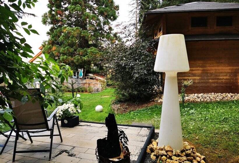 צימר Pension Am Waldrand