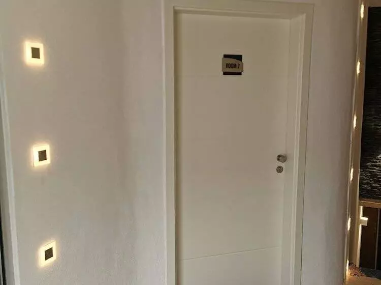 민박 Pension Am Waldrand