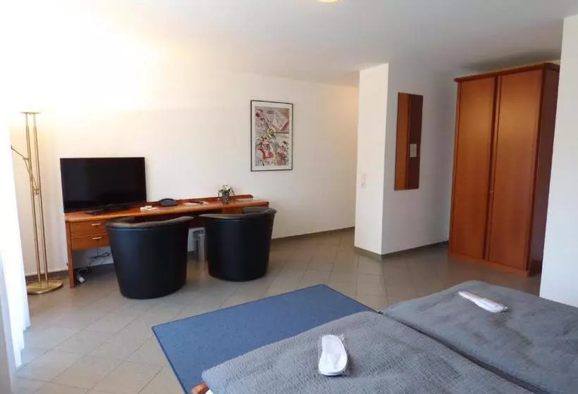 בית מלון כפרי Alt Buttgen